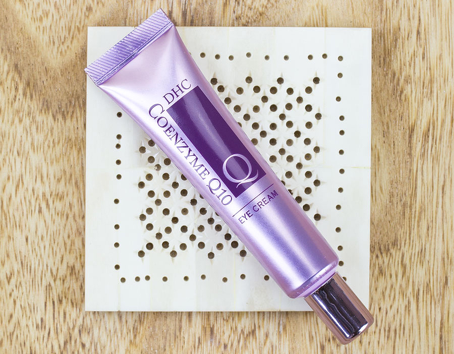 40岁眼周适合用什么样的眼霜,眼周发黑适合用什么眼霜