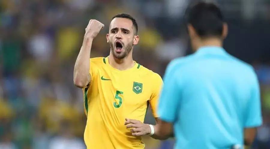 巴西队奥古斯托,巴西队8号弗雷德