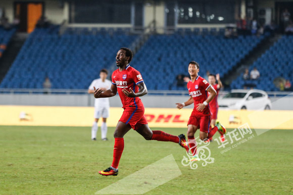 重庆力帆延边富德尼古拉,重庆斯威保级成功视频