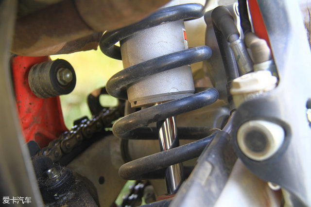 越野车选手视频,越野车试驾赛道