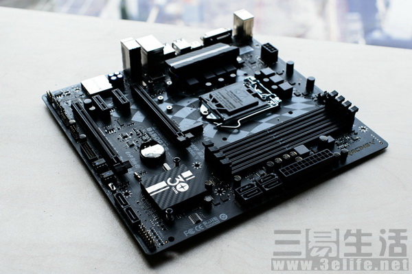 映泰灯控主板说明什么,映泰雷蛇灯控