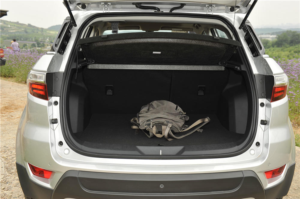 17年江铃驭胜330优点和缺点,6年的江铃驭胜