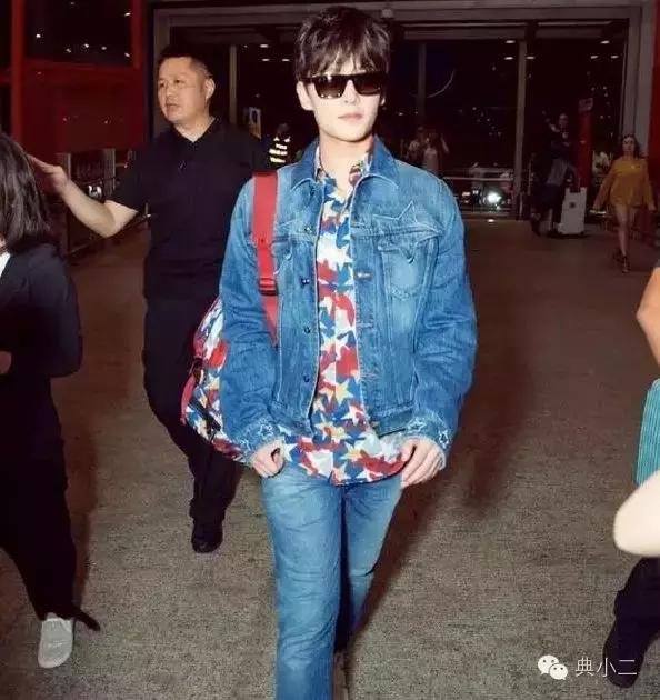 百搭皮质双肩包推荐小众高级感,颜值又高又好看的双肩包