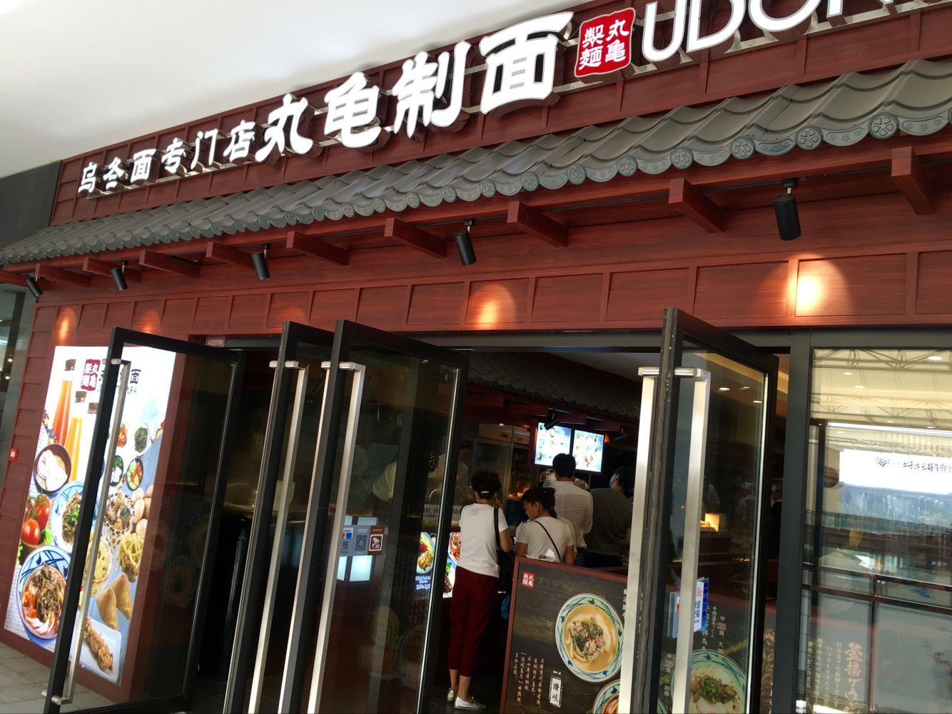 郑州杉杉奥特莱斯停车停哪进,杉杉奥特莱斯郑州停车