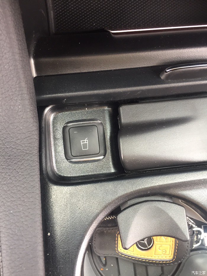 奔驰gle400运动版跑高速视频,奔驰gle400几秒破百运动模式