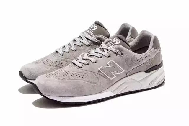 春款休闲鞋怎样搭出时尚感,运动鞋如何穿的知性优雅减龄