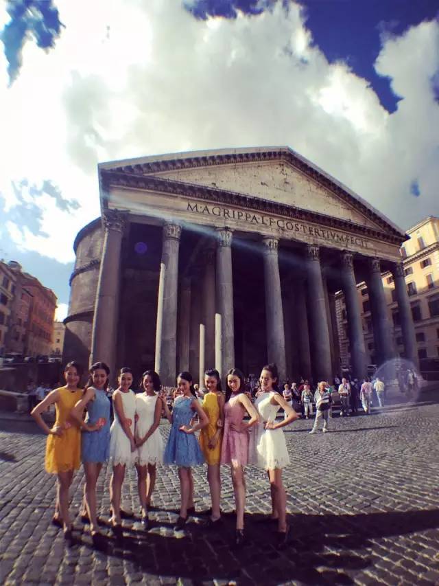 中华小姐海外之旅：许愿池边的东方少女