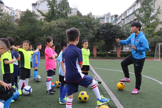 aha鏁欑粌,aha瓒崇悆