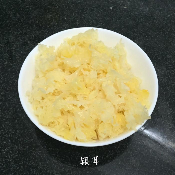 雪燕桃胶皂角米羹优惠,雪燕桃胶银耳羹多少钱一碗