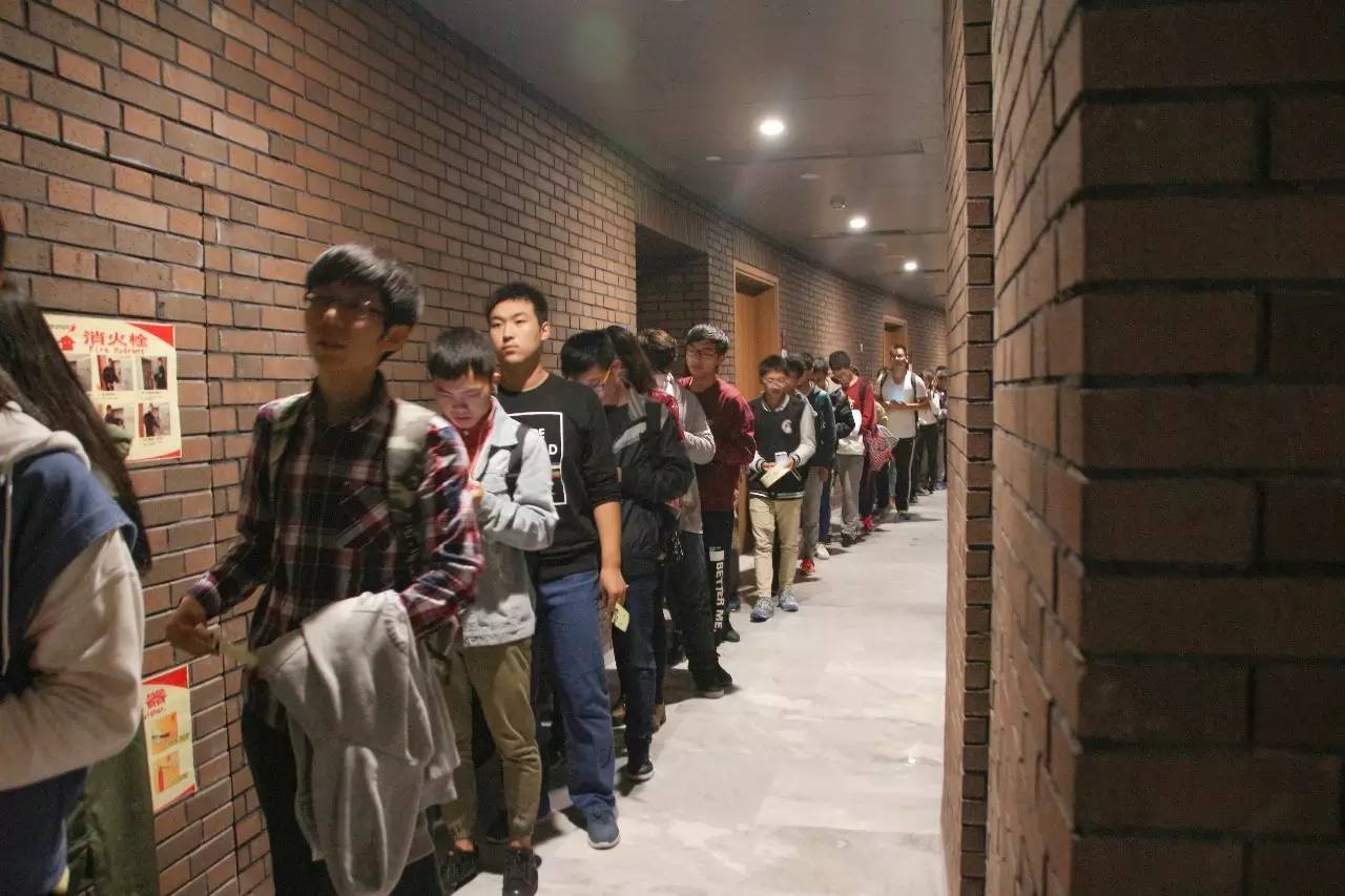 情感作家苏小懒和天津大学学子畅聊爱情、梦想