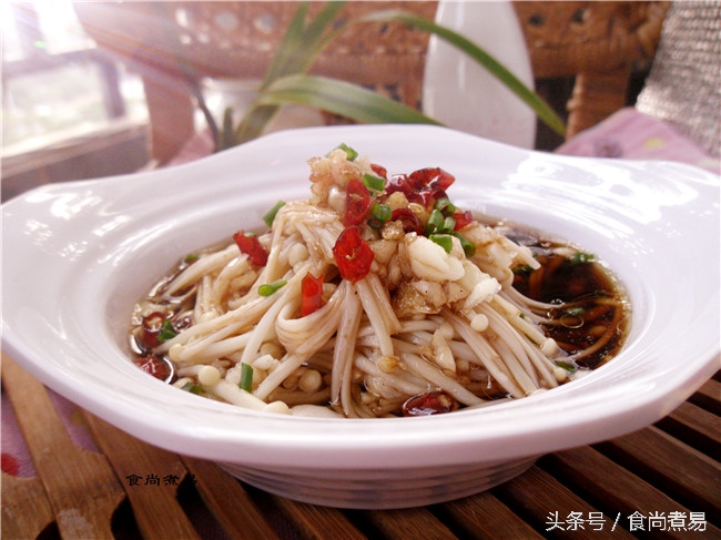 为什么金针菇会很粘牙,为什么金针菇会卡牙缝里面