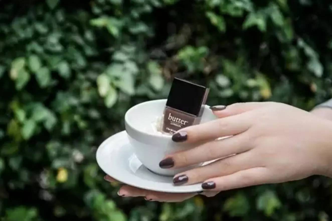 芊芊玉手牵人魂,芊芊玉手诗词