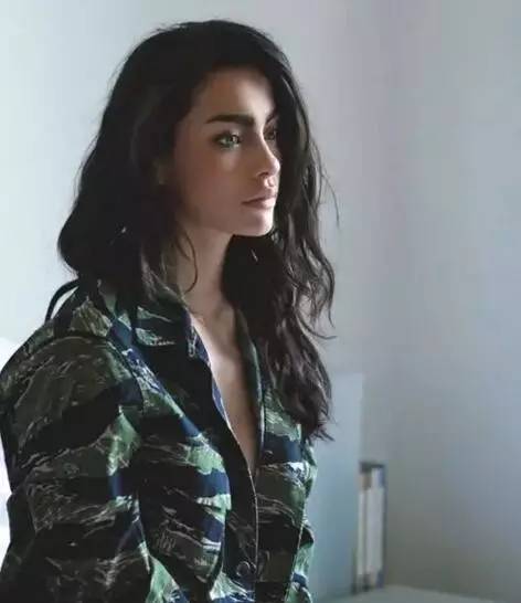 天惹噜姑娘们的混血妆已经登峰造极到这种地步了!