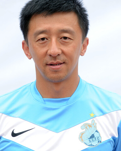 亚洲杯国足遭争议判罚范志毅,范志毅谈国足亚洲杯首秀