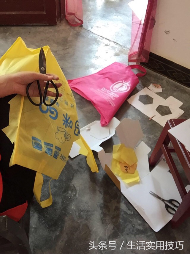 废物利用足球手工,废物利用制作足球衣服