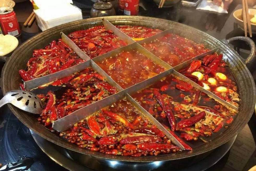 弹子石四大苍蝇馆子,没吃过这几家串串别说你来过宜宾