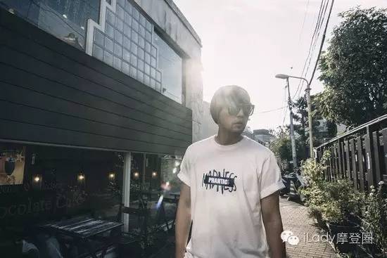 余文乐和周杰伦吃饭穿的vans,周杰伦和余文乐联名