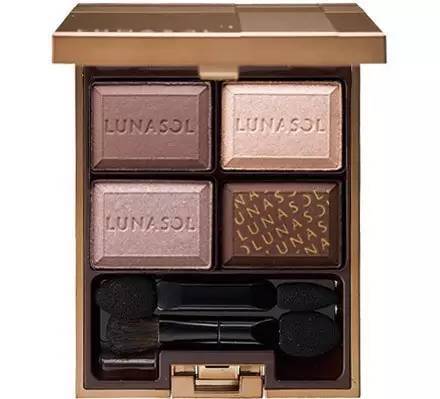 日本的日月晶采两用粉饼怎么样,日月晶采和眼影