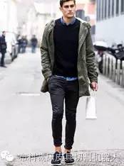 橙色风衣外套女中长款如何搭配,橄榄绿风衣搭配什么颜色的风衣