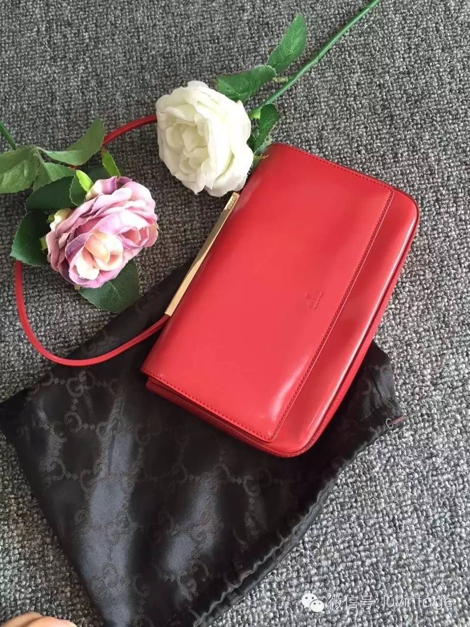 吃着月饼,吃着月饼赏着月亮会有好运吗