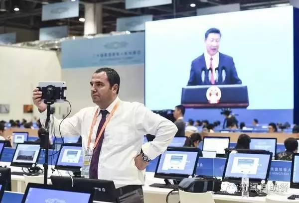 g20杭州峰会车队抵达主会场视频,g20杭州峰会文艺晚会各国元首入场