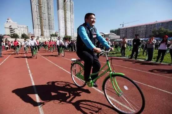 鍜岄檲鍏夋爣杩為害,鍜岄檲鍏夋爣璁ㄨ鍟嗕笟