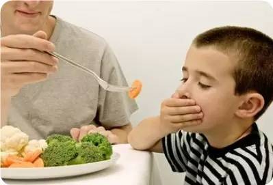 宝宝挑食怎么让他吃蔬菜,宝宝不肯吃蔬菜的方法