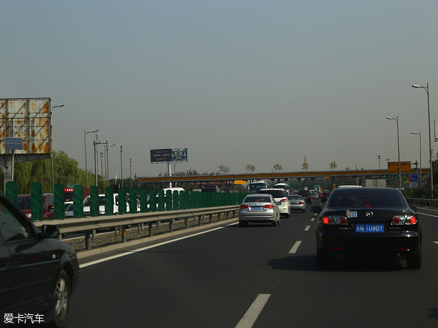 长安悦翔v7的油耗,长安悦翔v72016款1.0t