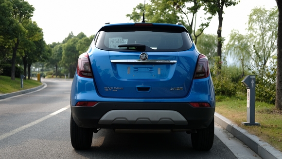 2016版别克昂科拉内饰按键讲解,2016款别克昂科拉都市时尚型