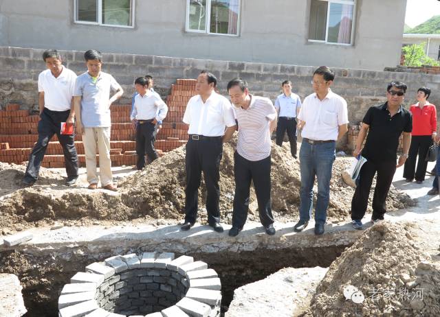 鞍匠黑沟门，美的不成样子