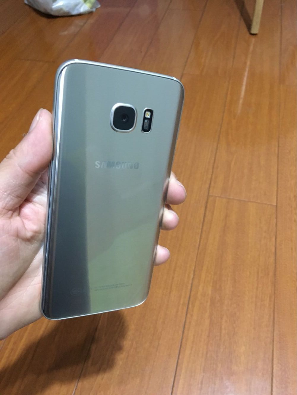 二手九成新国行三星s7edge价格,三星二手s7edge价格最低多少钱