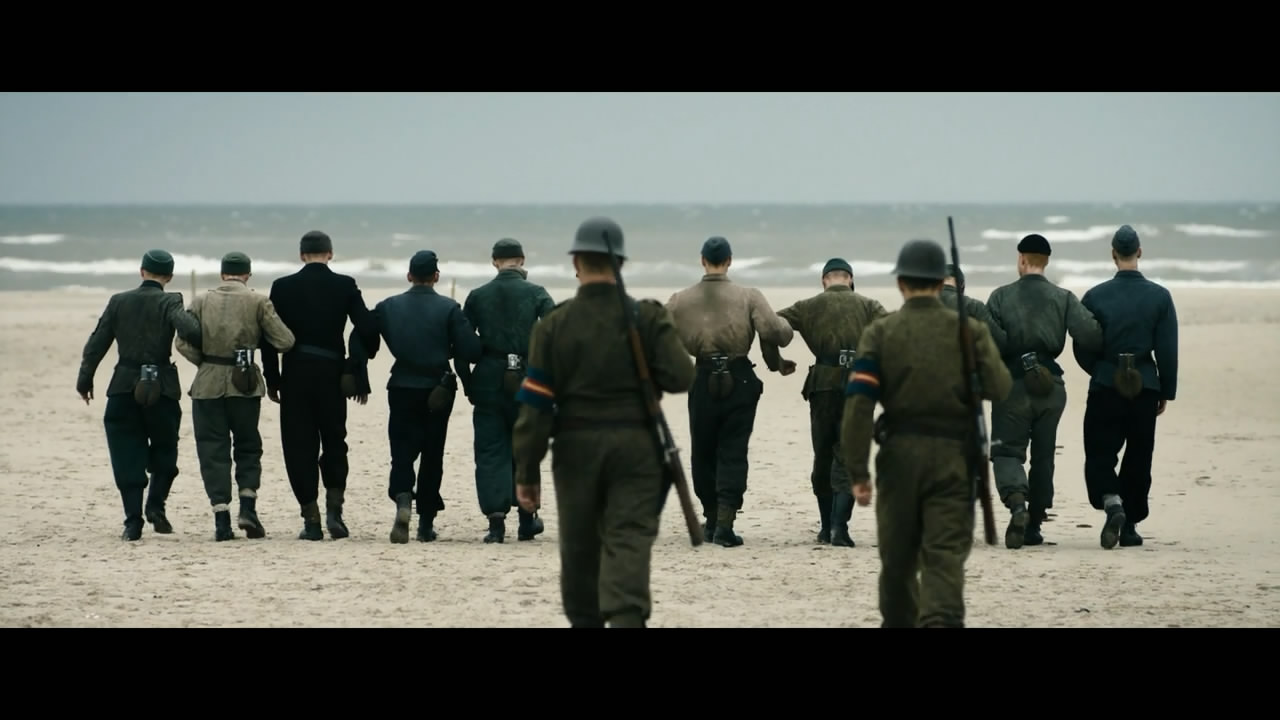 关于历史的真实电影故事,不能写进课本的黑暗故事