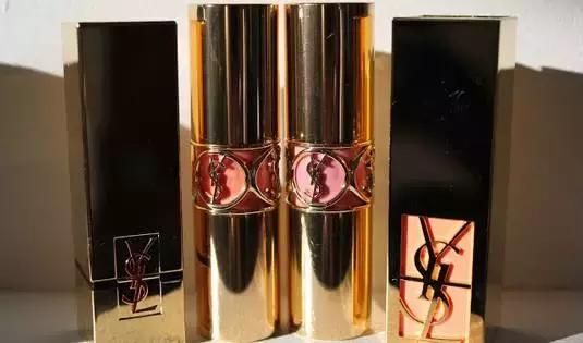 圣罗兰唇部打底 (圣罗兰唇部精华怎么样)