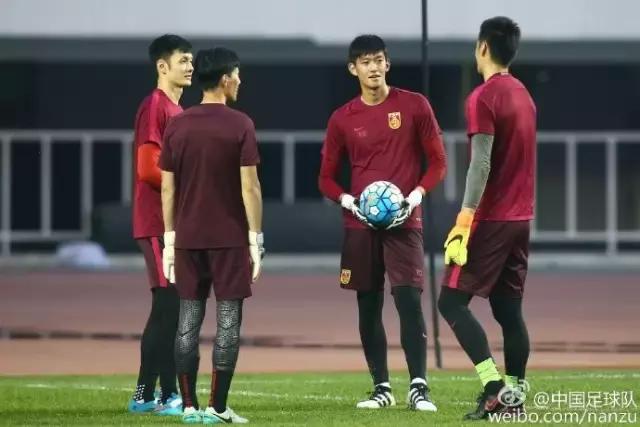 国足备战12强赛与叙利亚热身,国足训练最新消息
