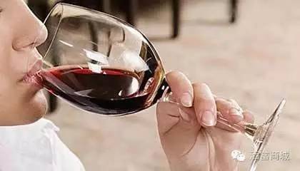 女人喝酒的好处,女人喝酒怎么样