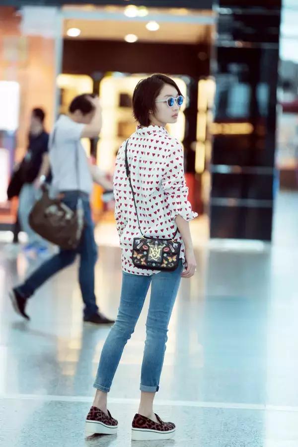 周冬雨和杨紫的区别,周冬雨和杨紫谁更漂亮