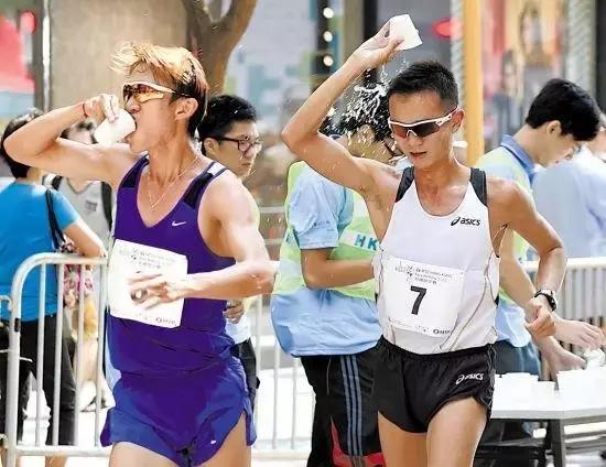 慢跑步治疗癌症,马拉松跑步治百病