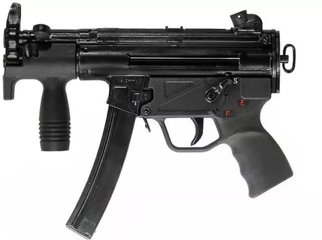 战术美学|《疾速追杀》的“枪械世界”