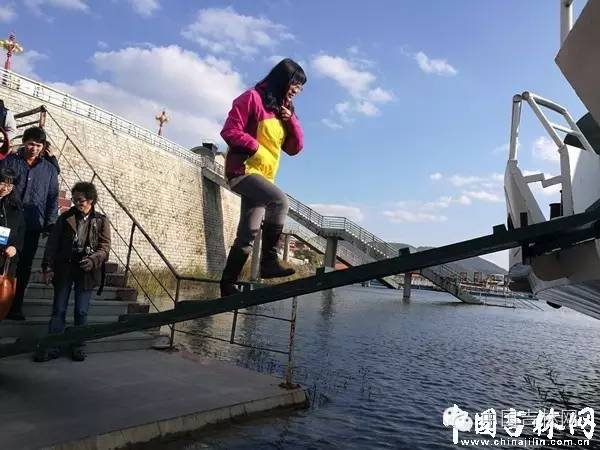 鍏ㄥ浗濯掍綋鑱氱劍鏄ュ煄,鍏ㄥ浗鐧惧濯掍綋濂斿悜姝︽眽