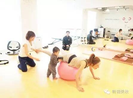 V解答丨Rinka梨花怀孕时用了这些！