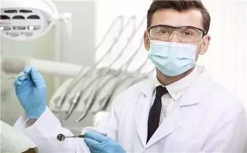 牙齿一直塞牙需要做什么治疗,自己在家怎么检查牙齿塞没塞牙