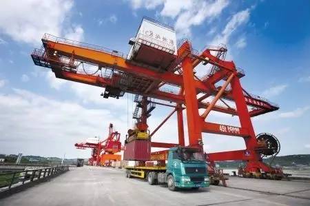 头条上海自贸区国际集装箱物流中转服务策略：韩国釜山港经验丨航运界