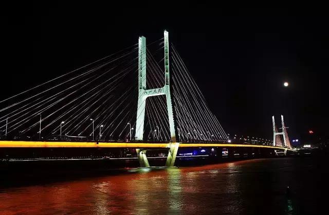 我叫南昌,这是我的最新简历,请多关照!