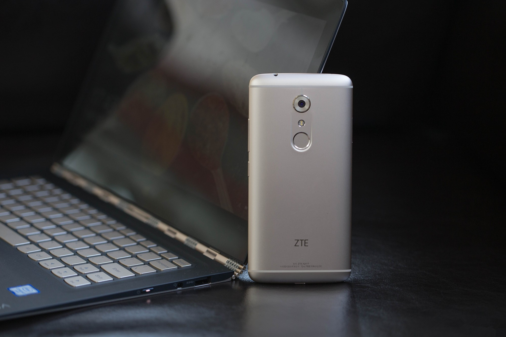 国产手机华为和小米手机哪个更好,华为nova9pro与小米11pro哪个强