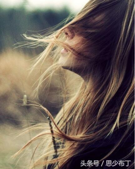 年少的欢喜终不过是惊鸿一瞥,年少情深终是抵不过惊鸿一瞥