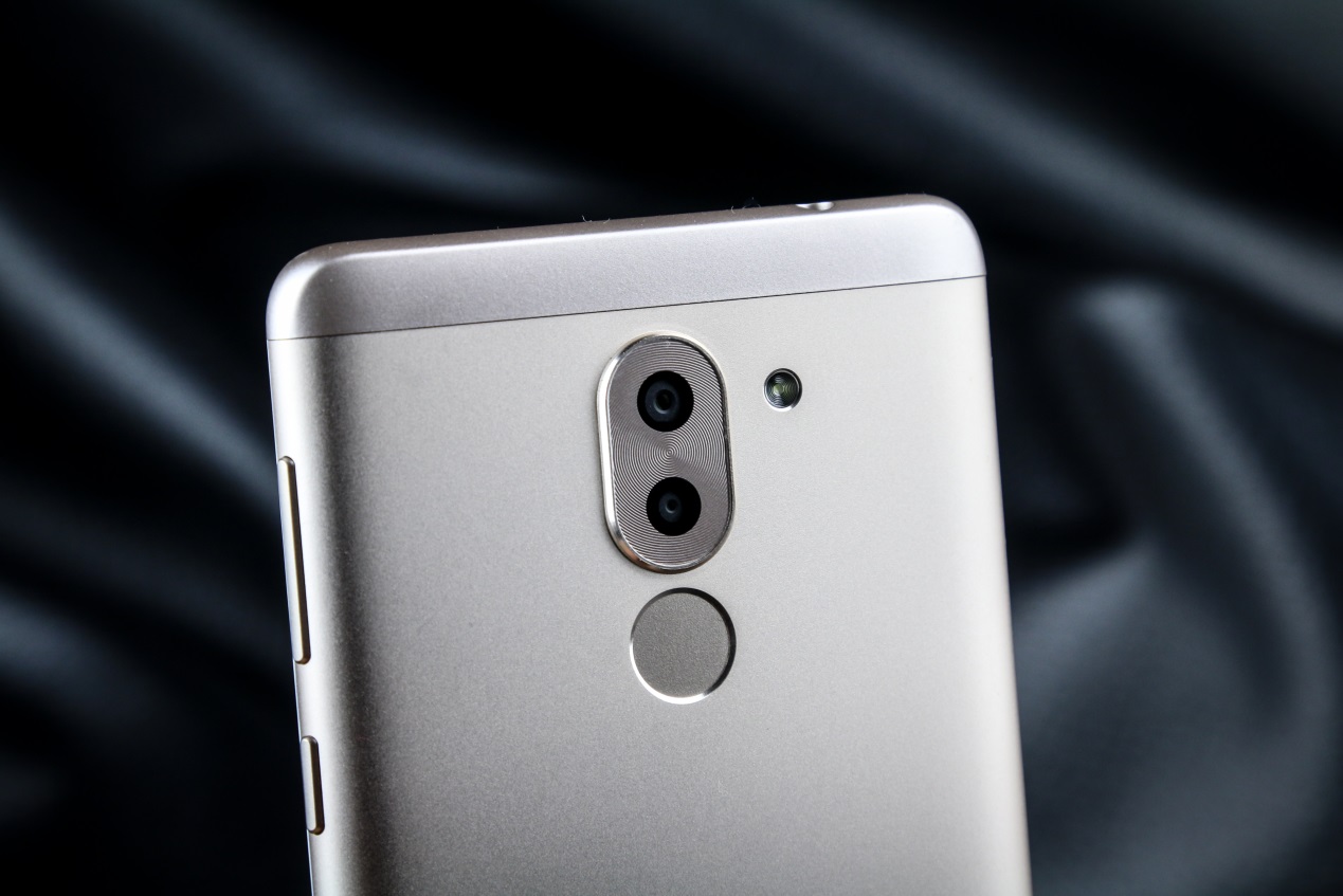 荣耀畅玩6x和荣耀6x有什么区别,荣耀畅玩6x评测