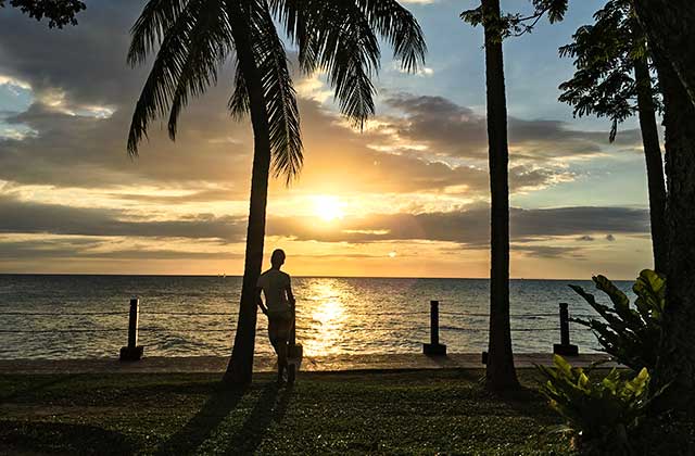 帅哥带你去日本旅游,仙本那个性旅拍婚纱照推荐