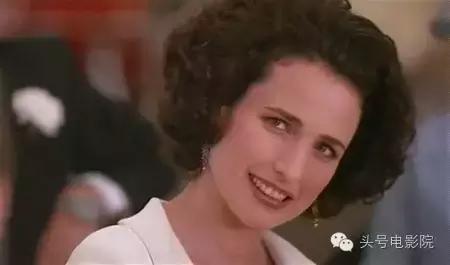 和两个女人生了四个孩子从未结婚休·格兰特究竟渣不渣？