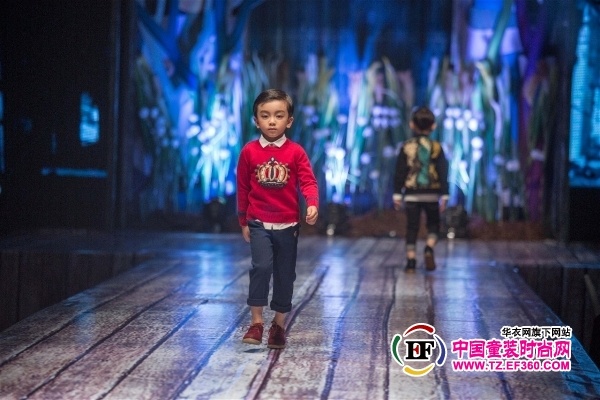 来看看你的秋季穿搭,7080后童年服装有哪些