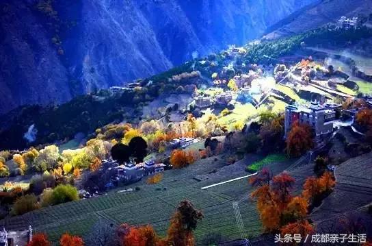 秋看落叶，夏玩水！成都边边观红叶圣地推介